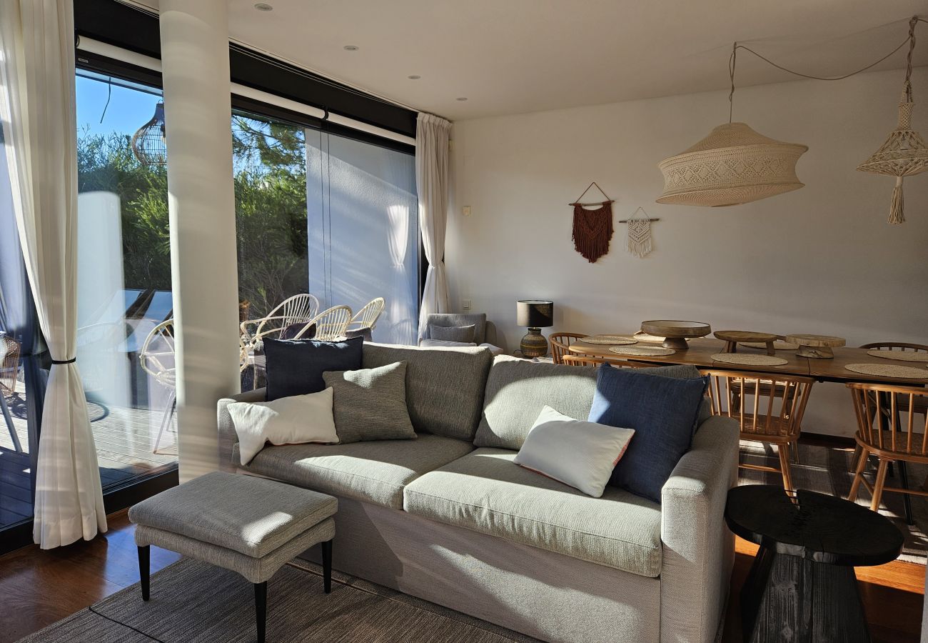 Casa geminada em Península de Tróia - Tróia Beach House with Pool