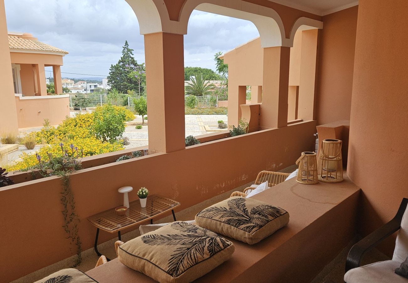 Apartamento em Porches - Porches
