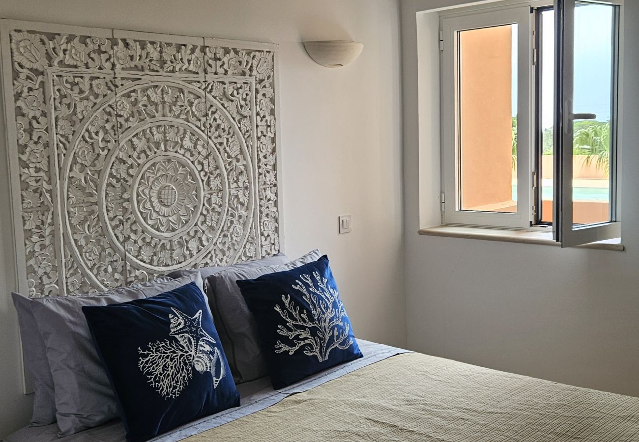 Apartamento em Porches - Porches