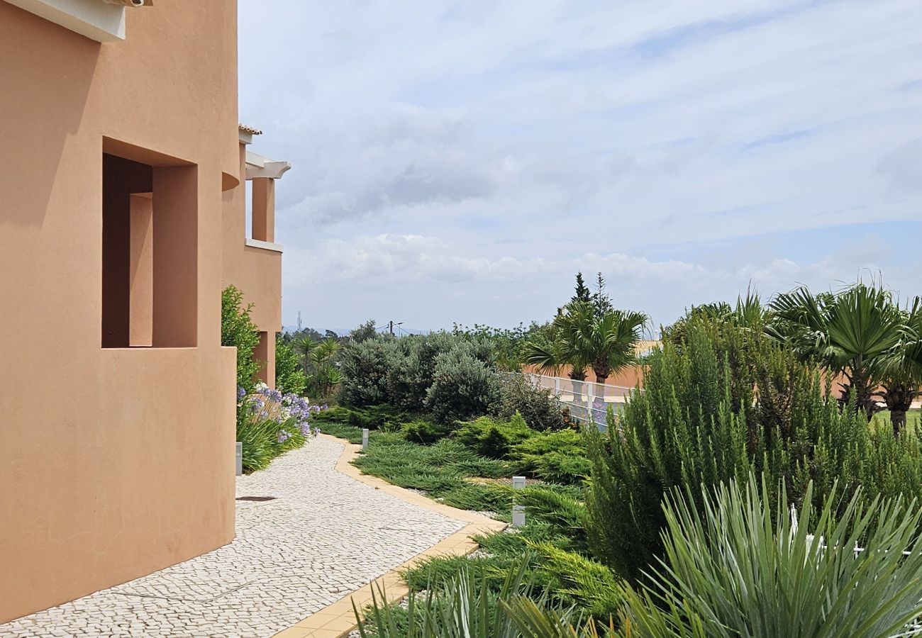 Apartamento em Porches - Porches