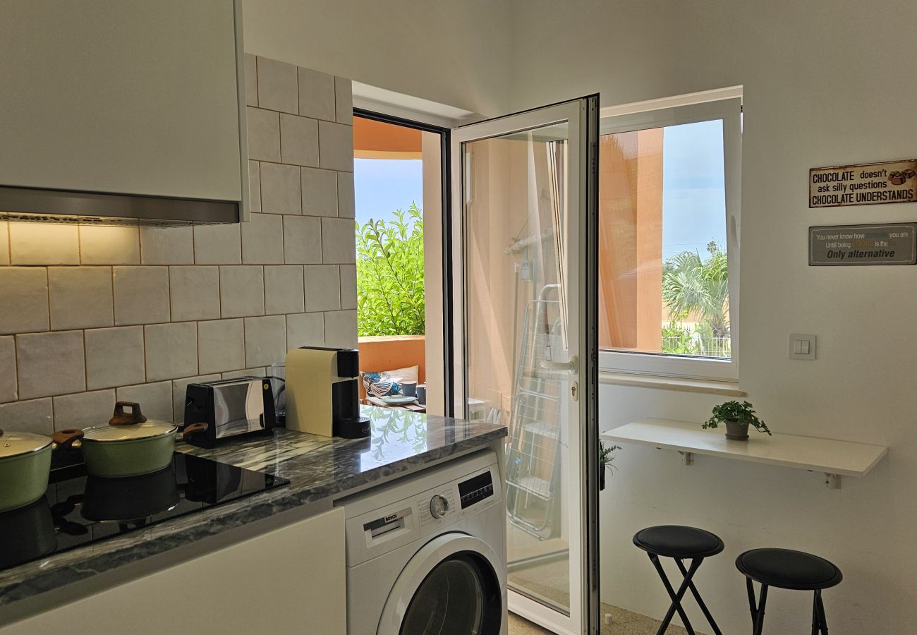 Apartamento em Porches - Porches