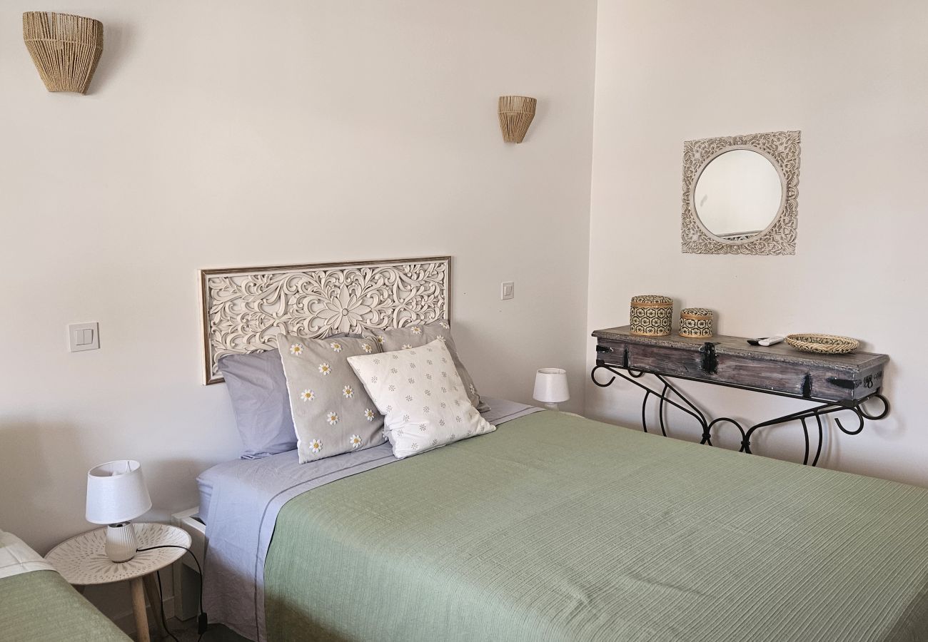 Apartamento em Porches - Porches
