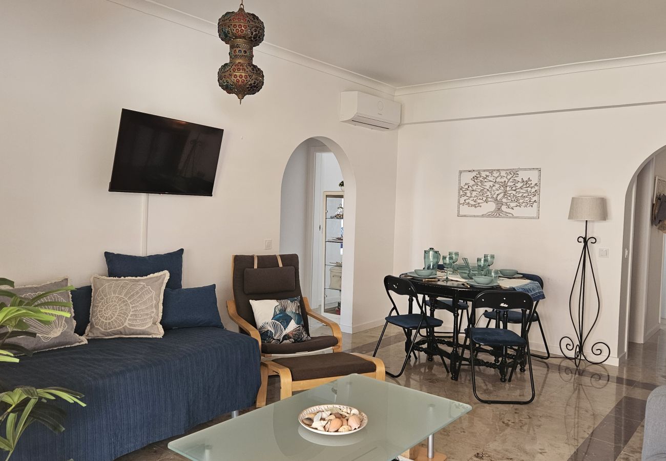 Apartamento em Porches - Porches