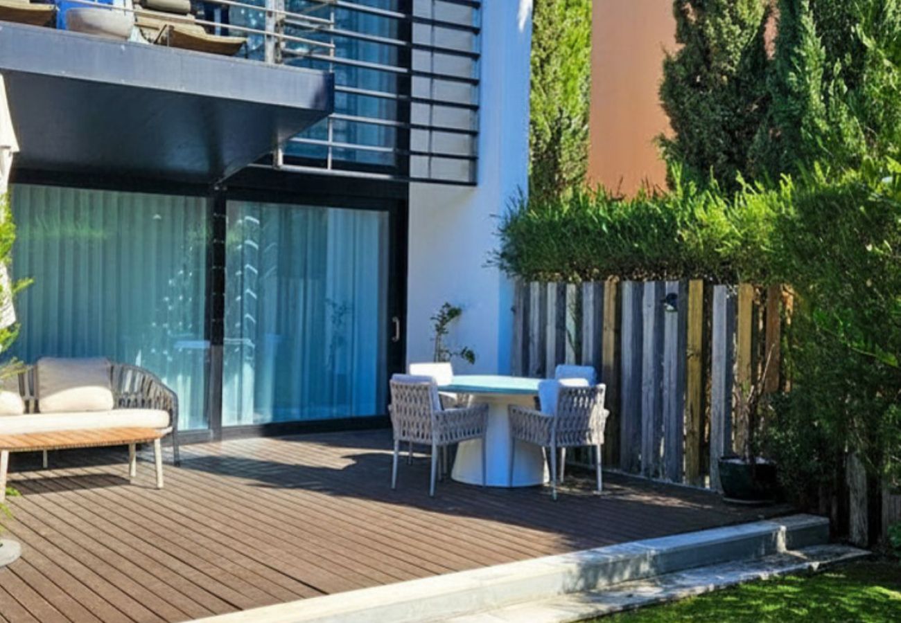 Casa geminada em Península de Tróia - •	TRÓIA ATLANTIC RESIDENCE WITH POOL