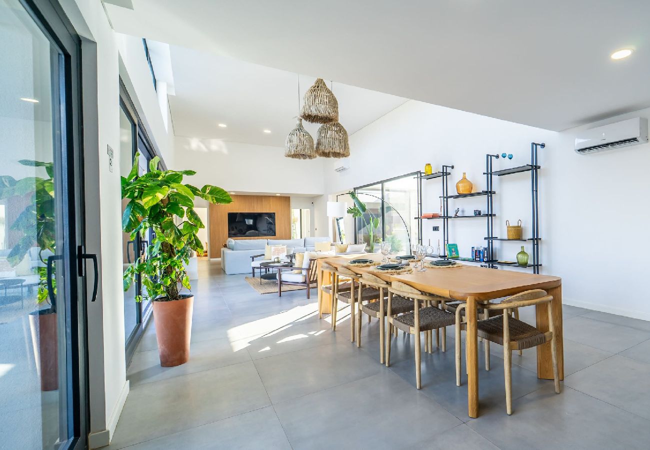 Casa em Fernão Ferro - Setúbal & Lisbon Dream Getaway — Villa do Sol