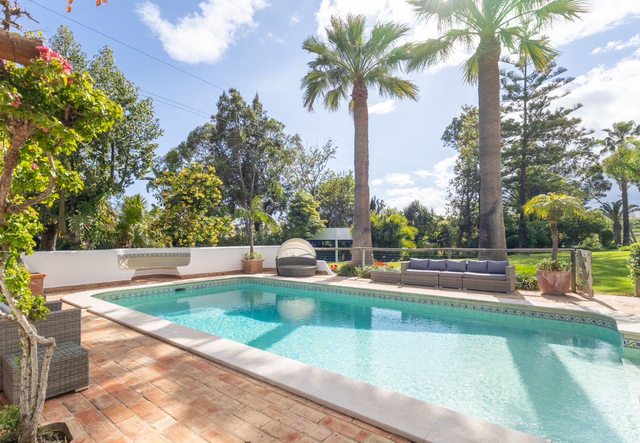 House in Mexilhoeira a Grande - Splendid Penina Country House Retreat