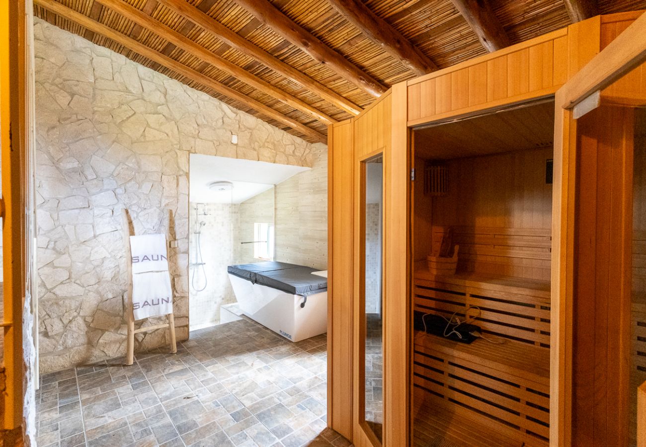 House in Mexilhoeira a Grande - Splendid Penina Country House Retreat
