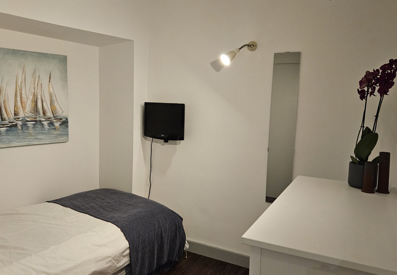 Apartment in Lisbon - Lisbon Alfama Charming Apartment