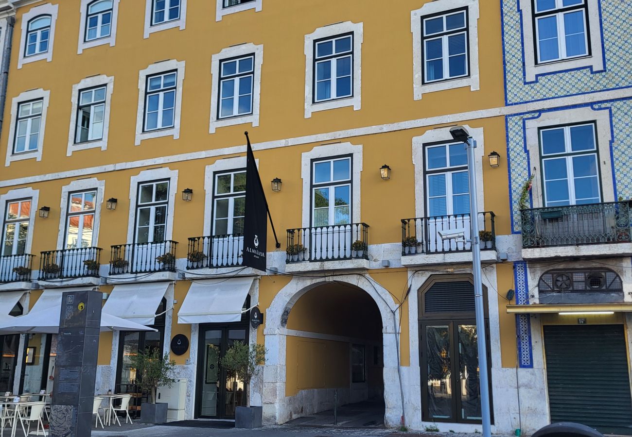 Apartment in Lisbon - Lisbon Alfama Charming Apartment