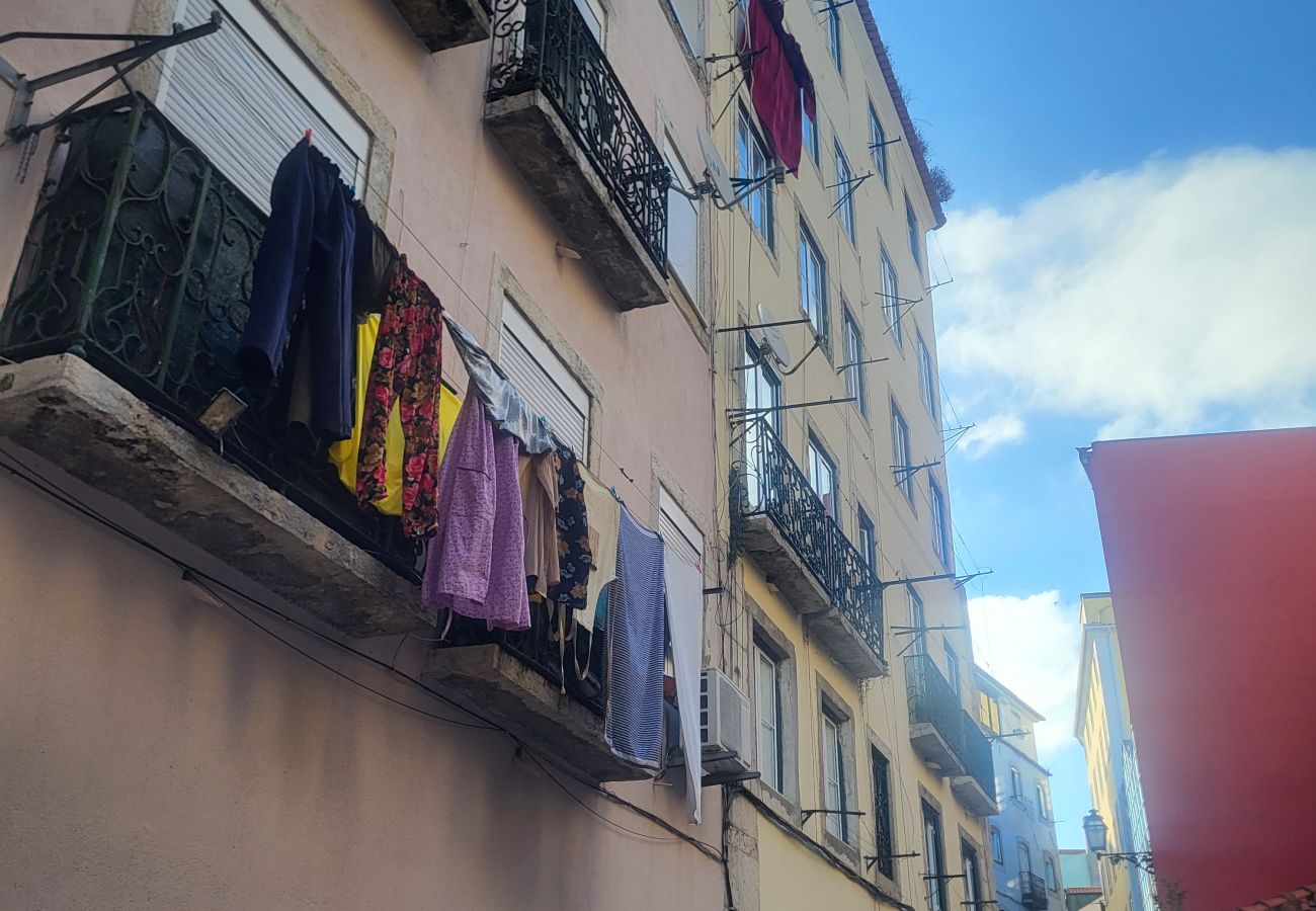 Apartment in Lisbon - Lisbon Alfama Charming Apartment