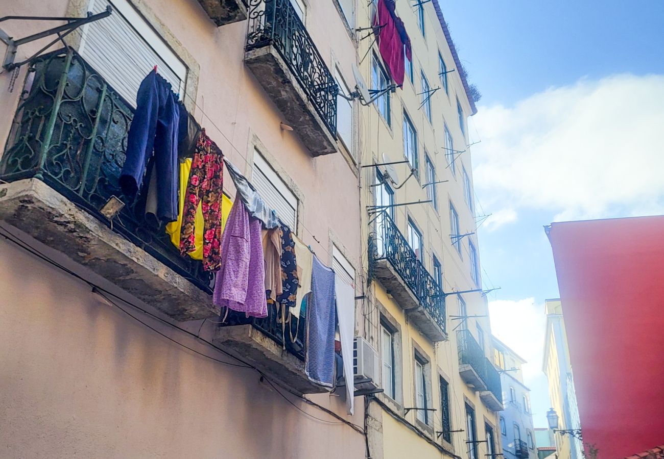 Apartment in Lisbon - Lisbon Alfama Charming Apartment