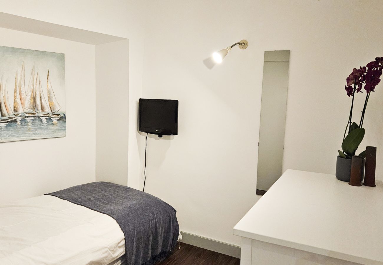 Apartment in Lisbon - Lisbon Alfama Charming Apartment