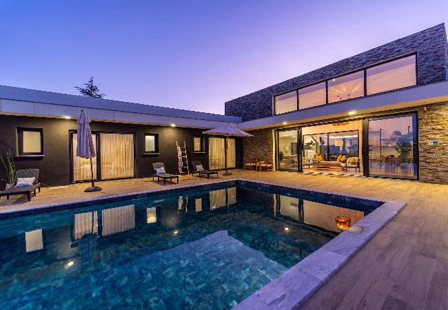 House in Fernão Ferro - Setúbal & Lisbon Dream Getaway — Villa do Sol