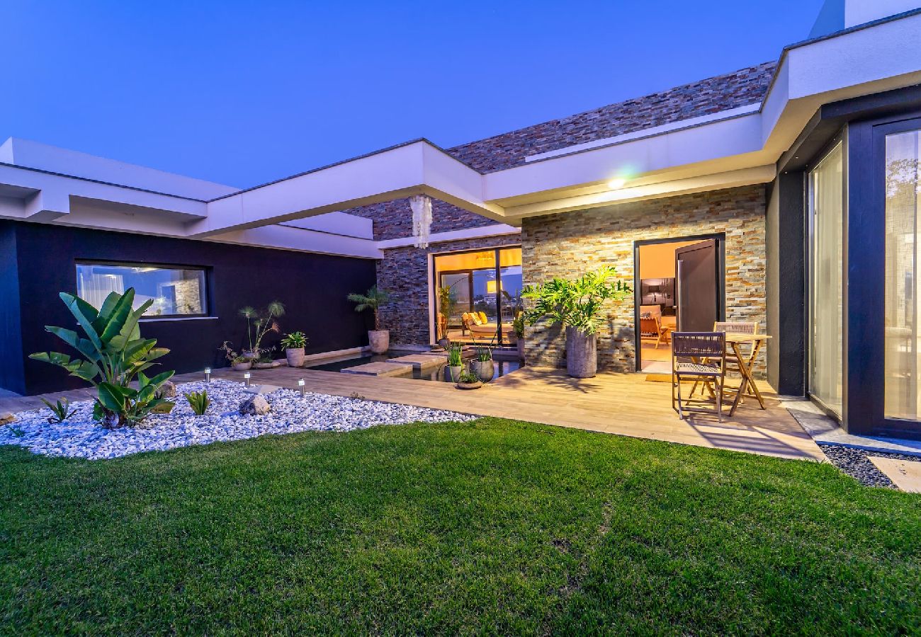 House in Fernão Ferro - Setúbal & Lisbon Dream Getaway — Villa do Sol