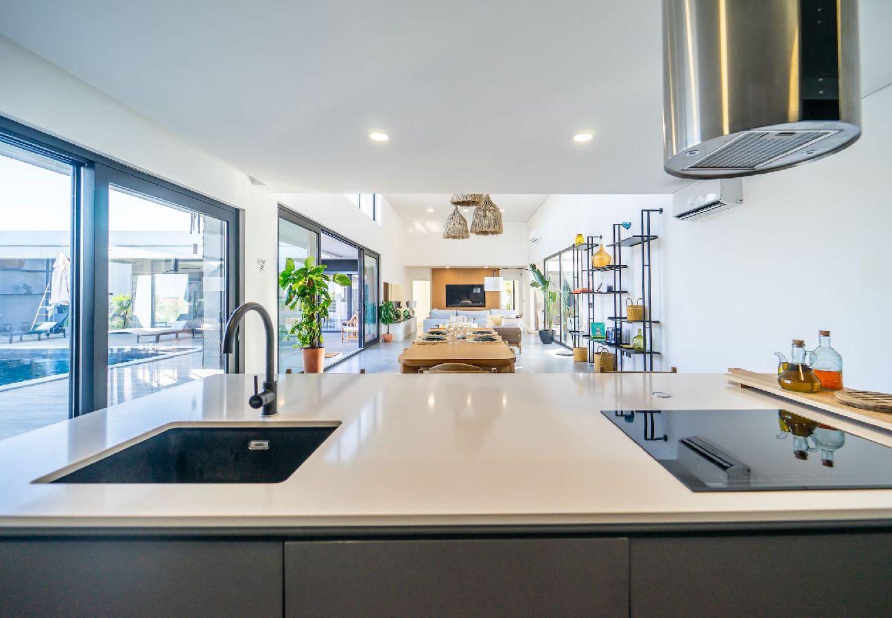 House in Fernão Ferro - Setúbal & Lisbon Dream Getaway — Villa do Sol