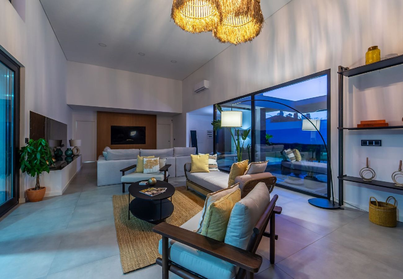 House in Fernão Ferro - Setúbal & Lisbon Dream Getaway — Villa do Sol