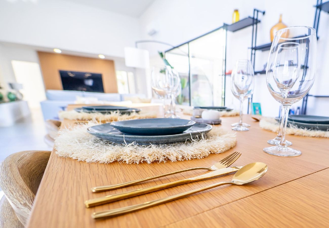 House in Fernão Ferro - Setúbal & Lisbon Dream Getaway — Villa do Sol